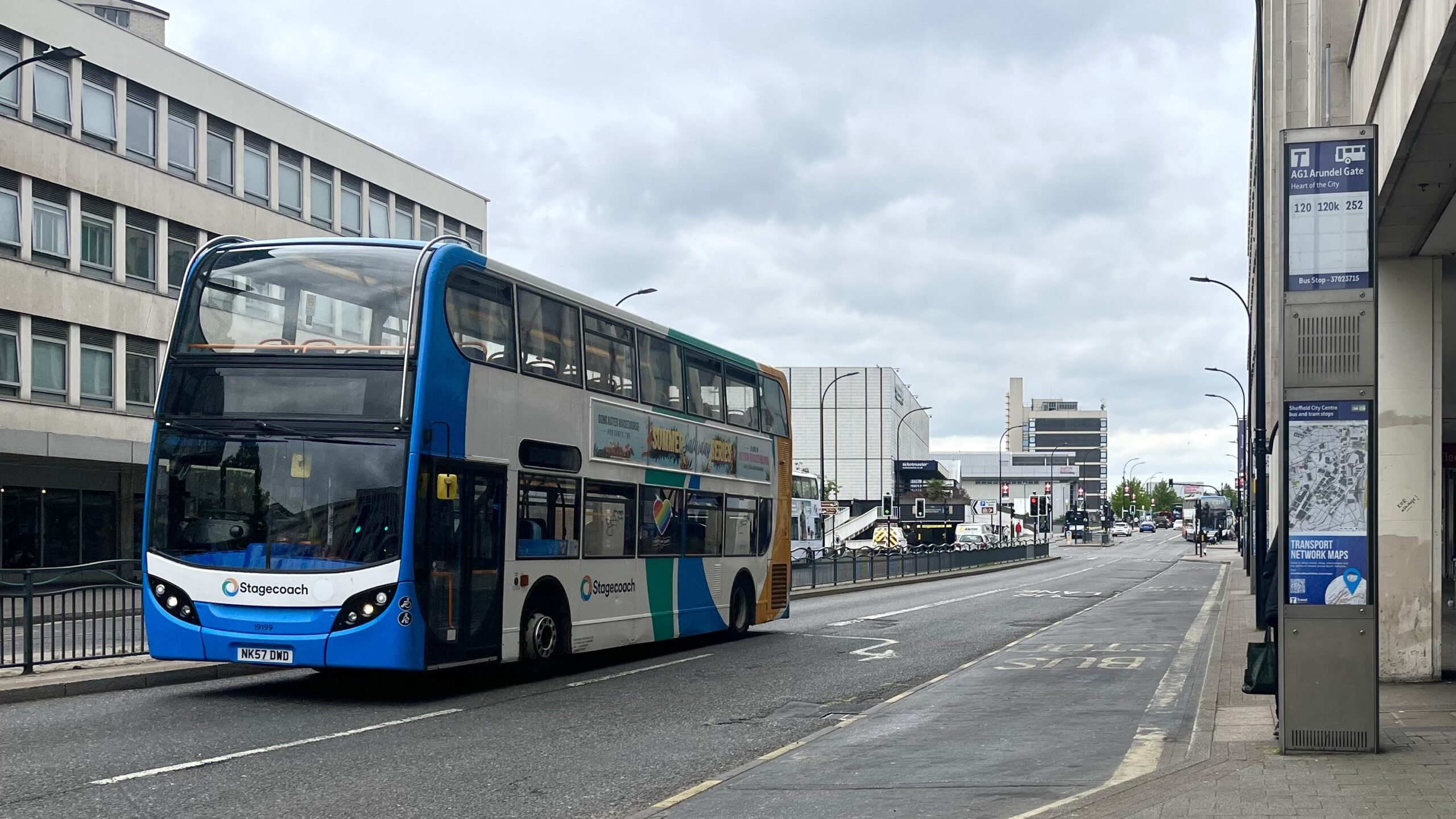 Bus and bus stop