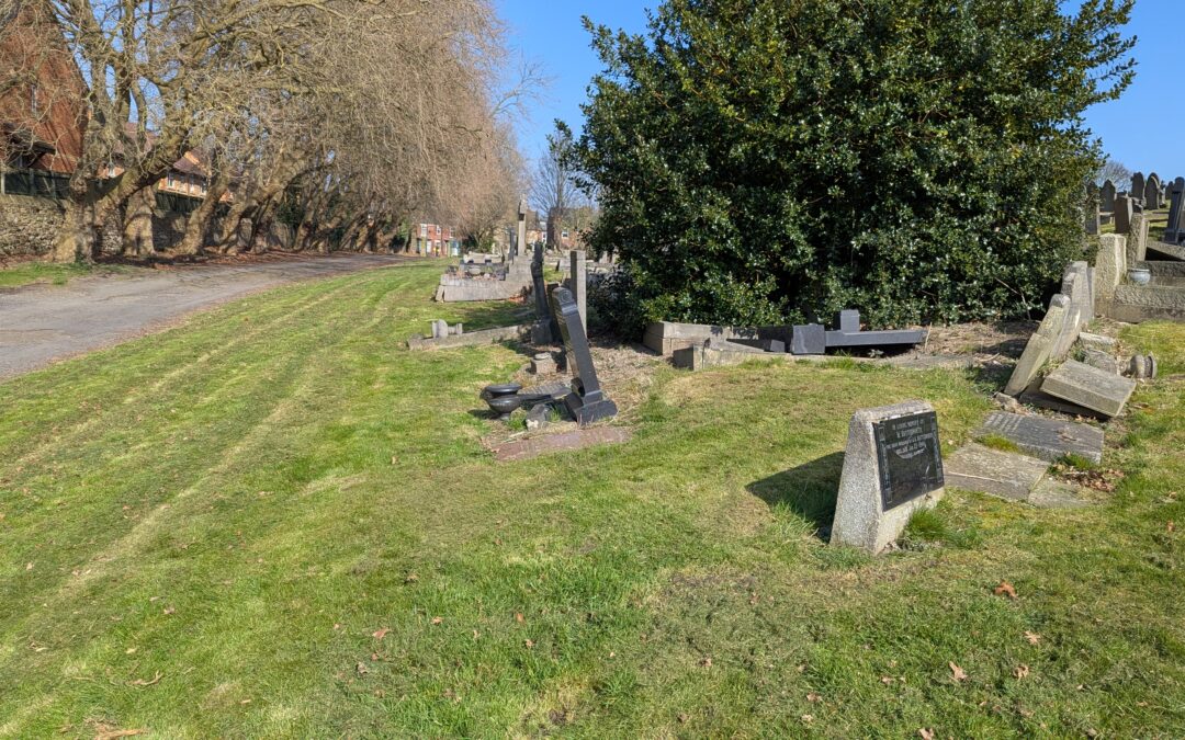 Fan raises money for new headstone to commemorate historic Sheffield Wednesday captain