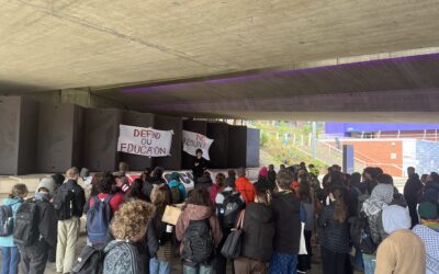 Angered Sheffield students protest to stop cuts to higher education