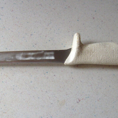 Does the tip of a kitchen knife really matter?