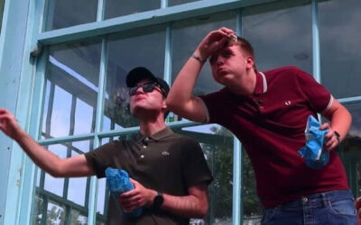 Could you eat an entire packet of rice cakes without water? These Sheffield lads can…want to watch?