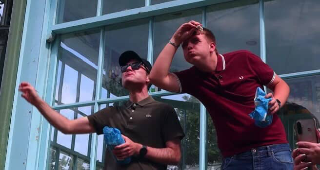 Could you eat an entire packet of rice cakes without water? These Sheffield lads can…want to watch?